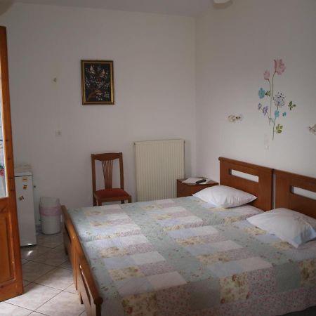 Batika Rooms Artemonas Dış mekan fotoğraf